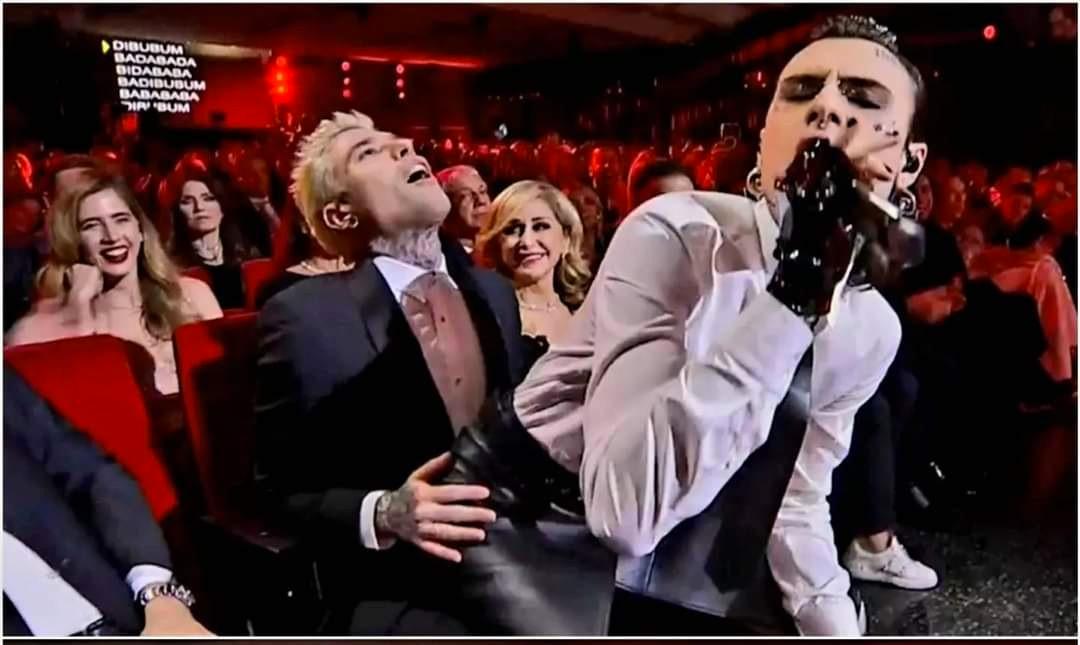 Esposto in Procura per atti osceni in luogo pubblico, anche Fedez e Rosa Chemical nei guai