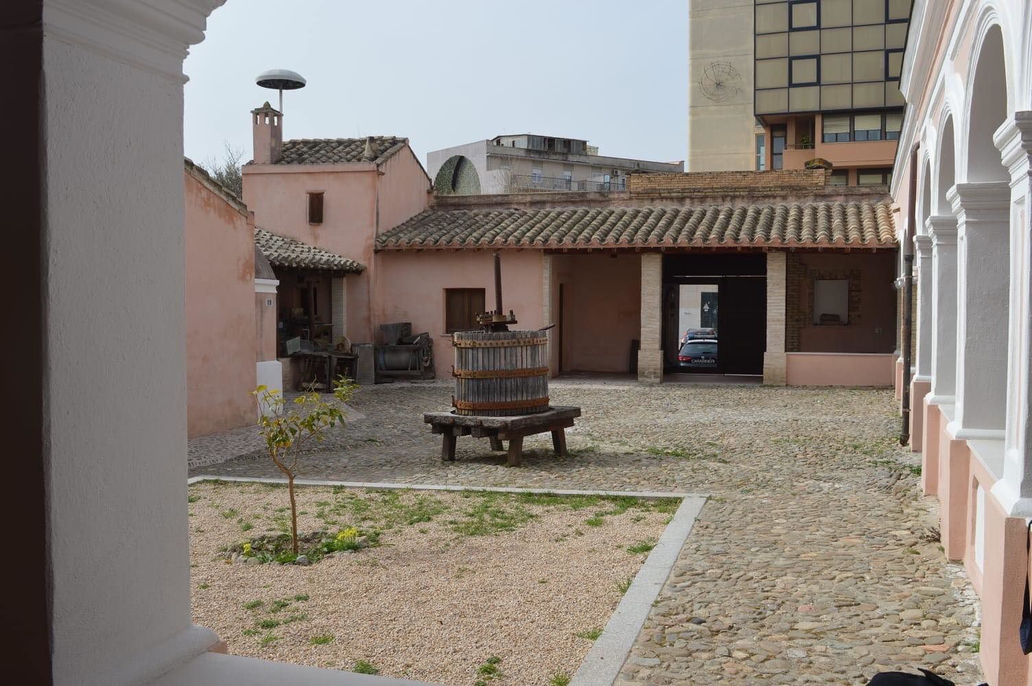 Quartu, svolta sull’edilizia: ok a tanti mini appartamenti campidanesi utilizzabili anche come b&b