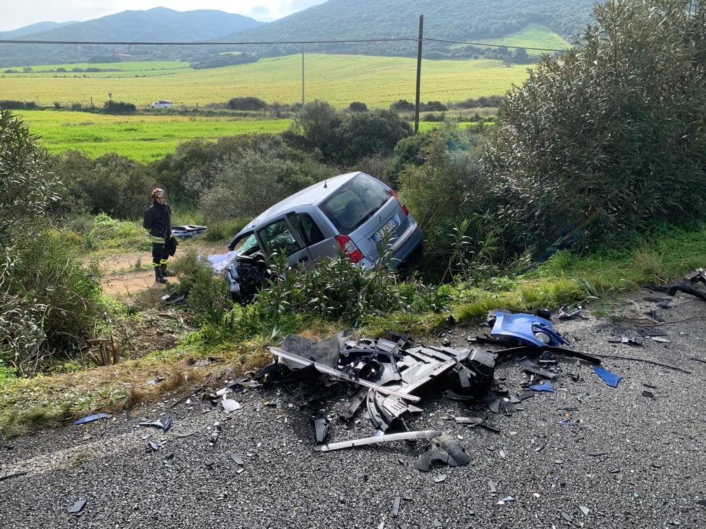 Terribile frontale tra Carbonia e Villamassargia, due morti: uno è un 25enne