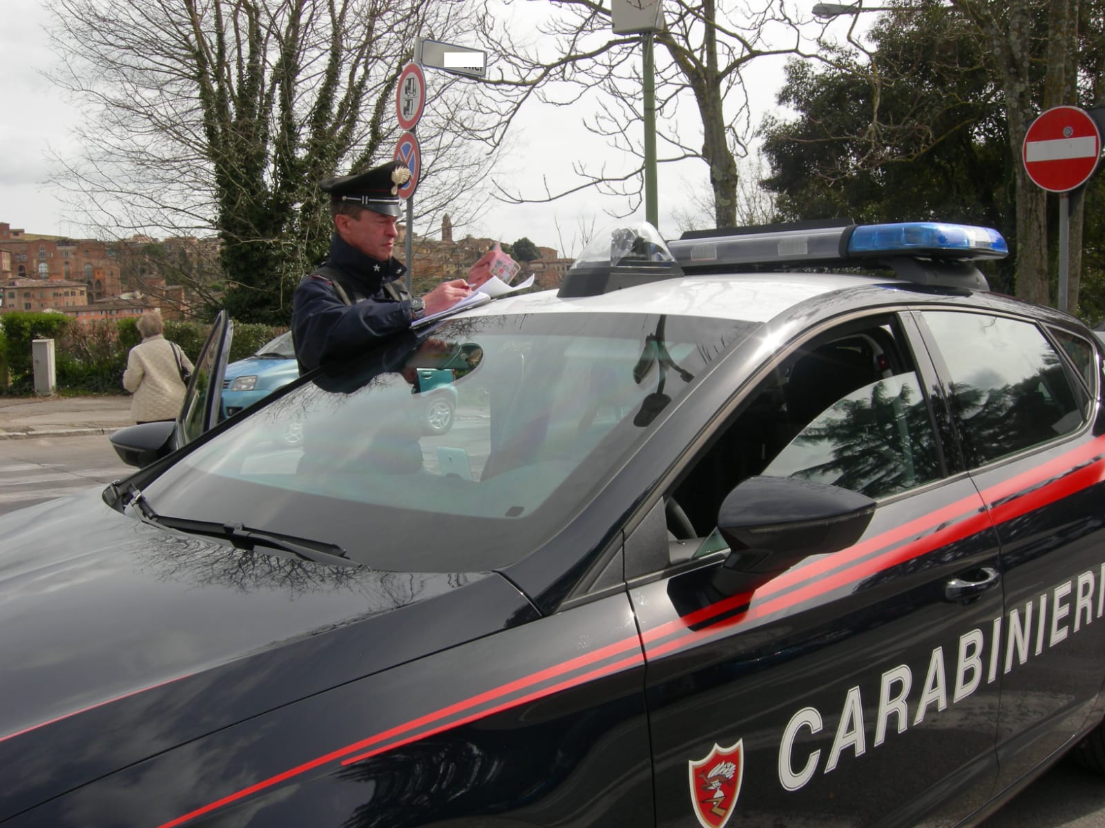 Alla guida dopo aver assunto cocaina causa un incidente: operaio denunciato a Settimo S.Pietro