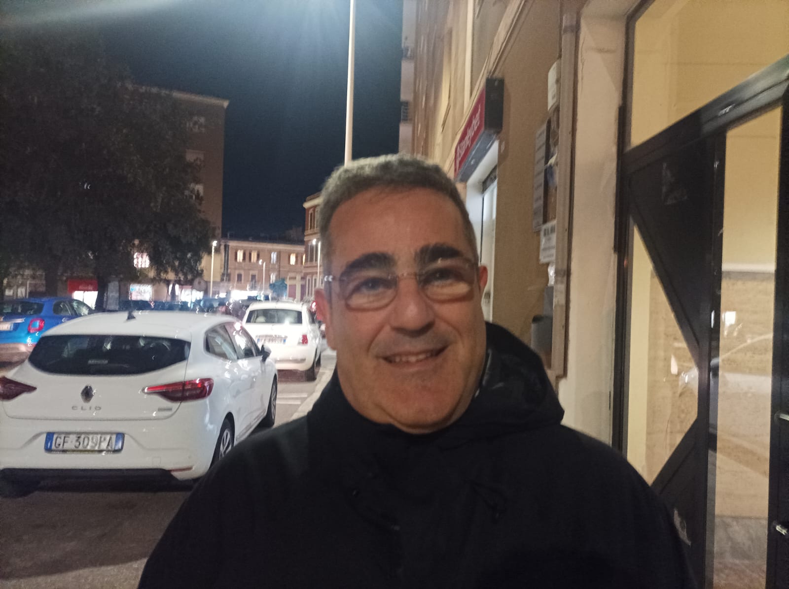 Cagliari, troppi incidenti e poche bici: “Parcheggi più cari per liberarci da 180mila auto”