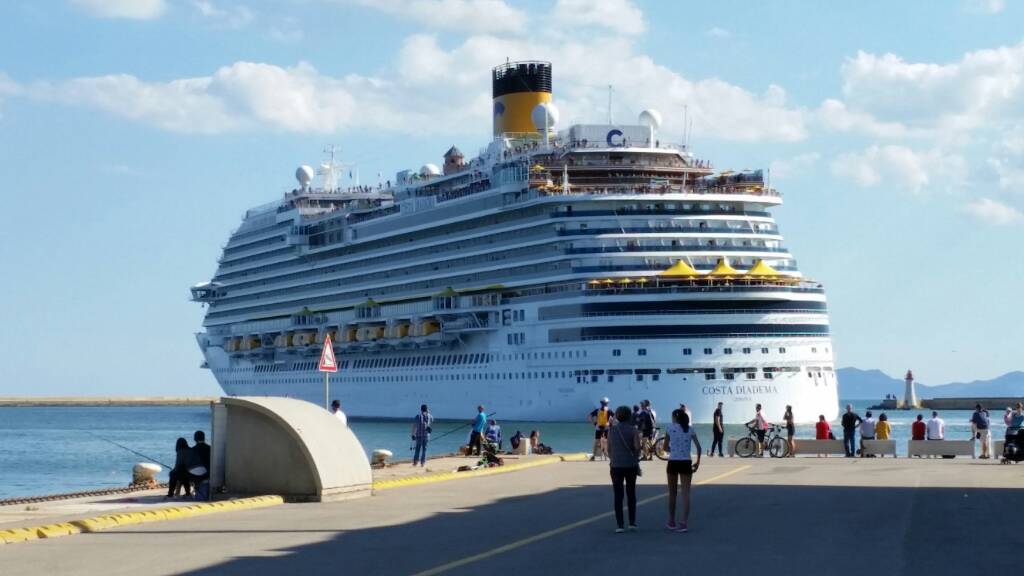 Cagliari, dramma a bordo della Costa Diadema: un uomo trovato morto nella sua stanza