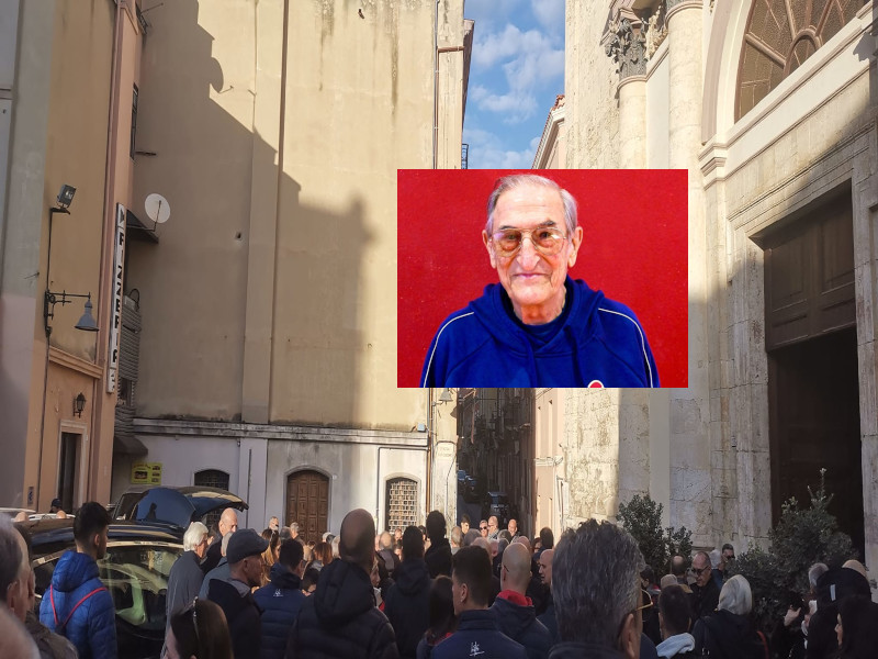 Cagliari, pienone per il funerale di Enzo Molinas: “Addio a uno dei giganti dello sport sardo”