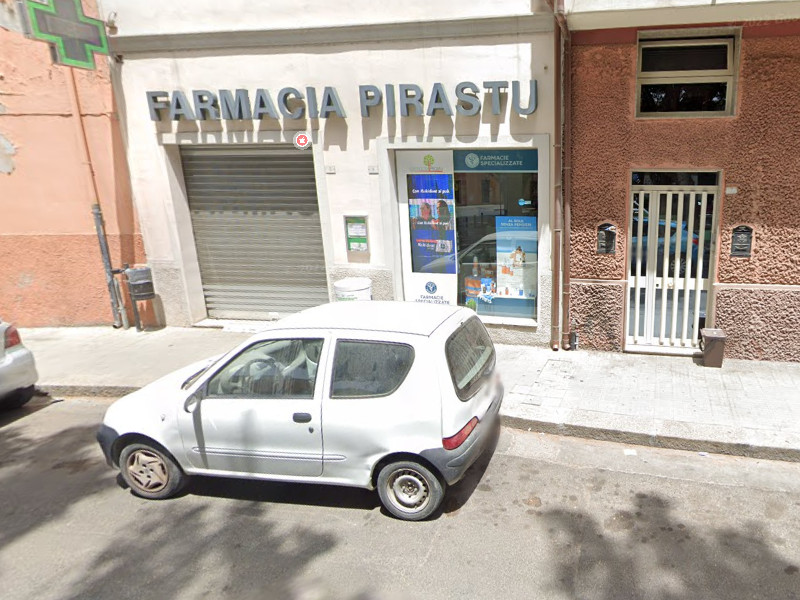 Quartu, colpo grosso nella storica farmacia Pirastu: “Ladri scappati con mille euro”