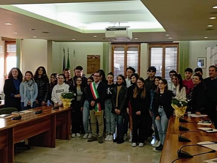 Serramanna, 99 premi ai giovani studenti che hanno conseguito la Borsa di Studio per Merito