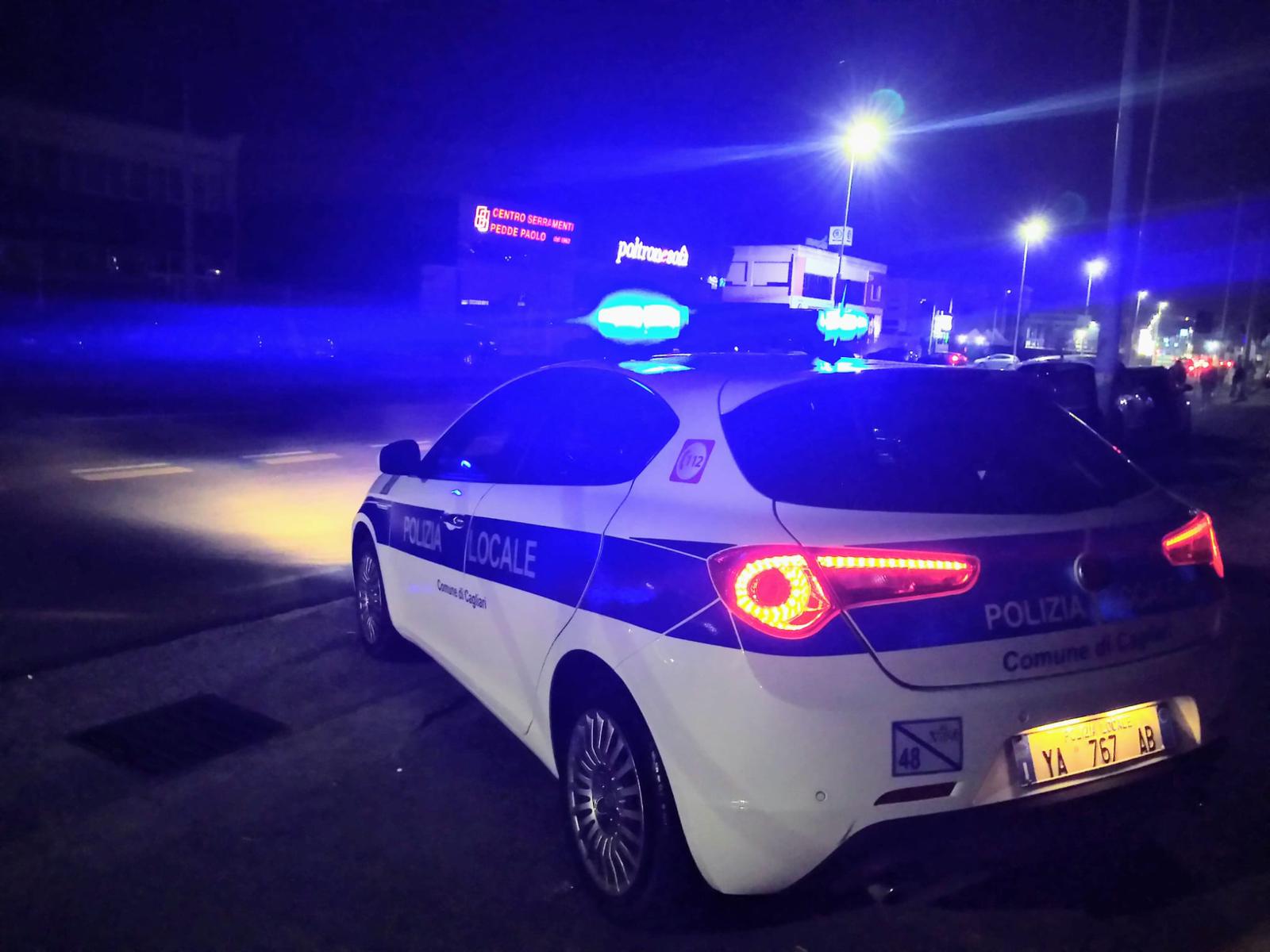 Cagliari, ubriaco perde il controllo dell’auto sull’Asse Mediano