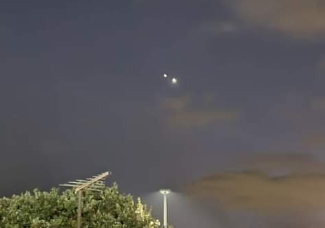 Sardegna, boom di foto del cielo sui social per la congiunzione tra Giove e Venere