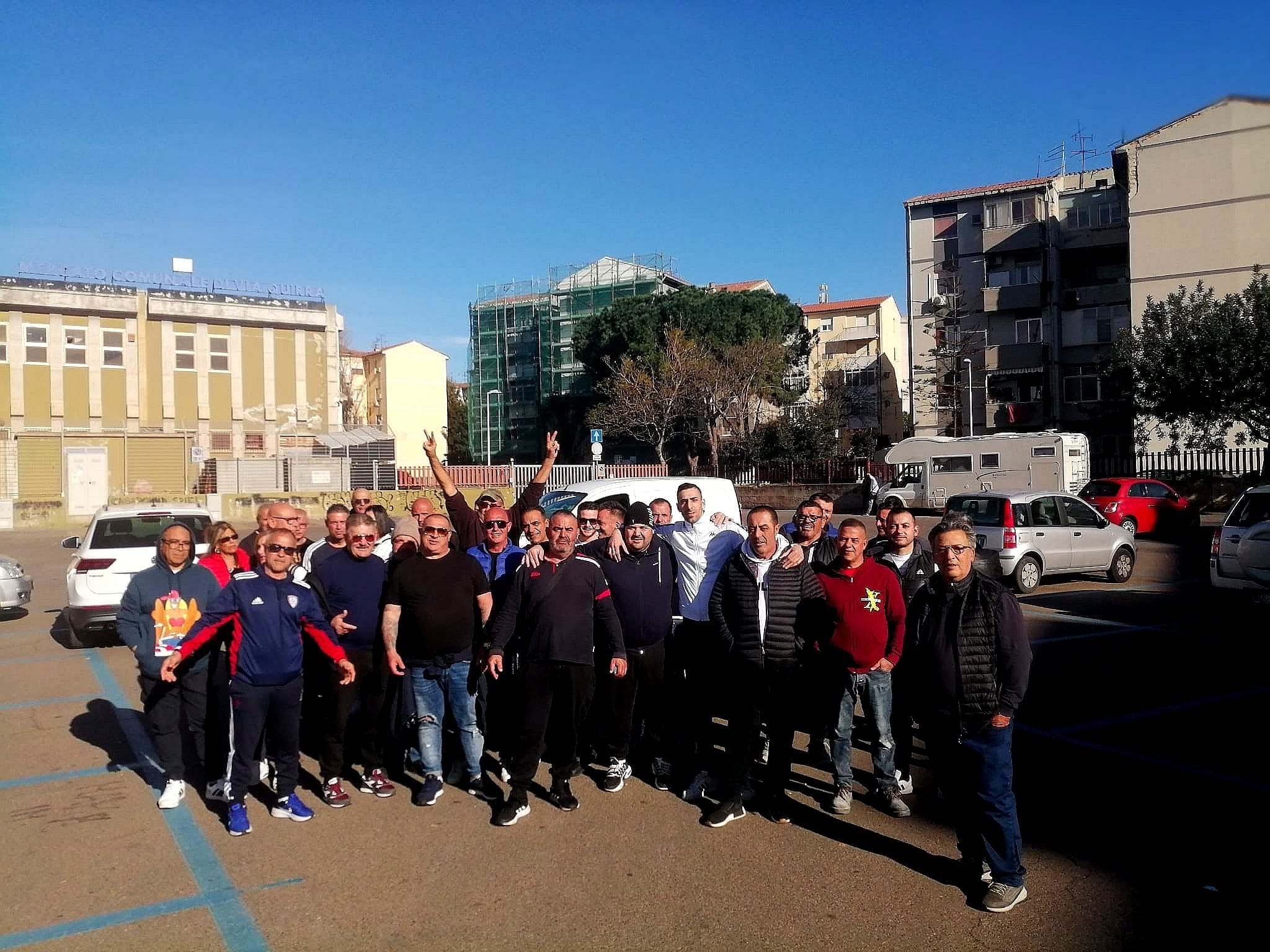 Cagliari, ambulanti e paninari in guerra: “Il Comune pretende pagamenti vecchissimi e non fa lavorare”