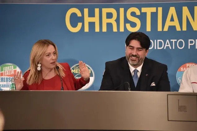 Solinas dichiara guerra a Giorgia Meloni: impugnata la finanziaria nazionale per i fondi insularità