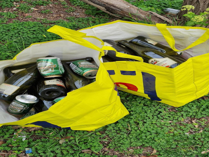 Rifiuti ed escrementi dei cani, raffica di multe a Elmas: “Grazie anche alle telecamere”