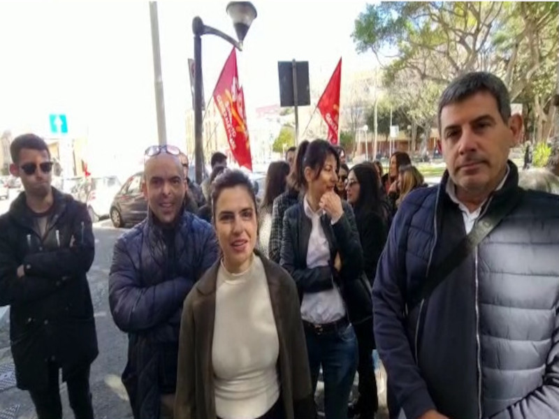 Cagliari, mille sardi da un anno senza lavoro: “Dateci subito i nostri posti alla Regione”