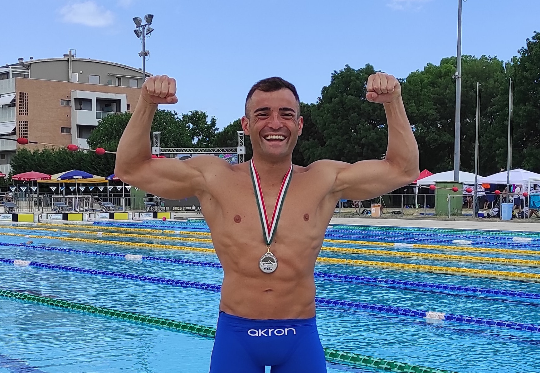 Stroncato a 37 anni dagli strascichi del Covid, la Sardegna piange il nuotatore e coach Claudio Rais