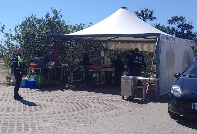 Quartu, addio a Ricciomania: sequestrato lo storico chiosco abusivo di viale Poetto