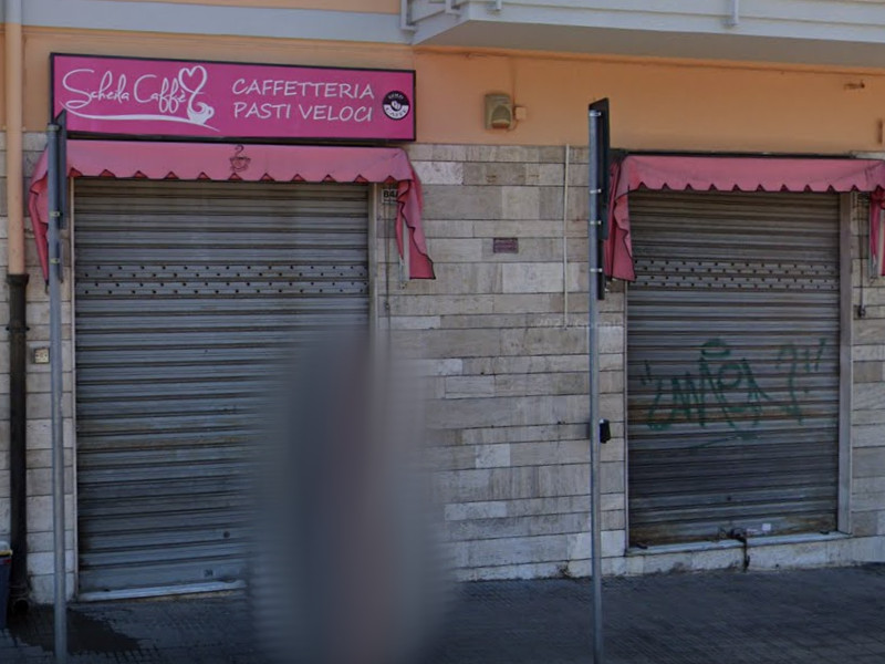 Cagliari, tavolini abusivi sul marciapiede: bar di via Liguria chiuso dal Comune per 8 giorni consecutivi