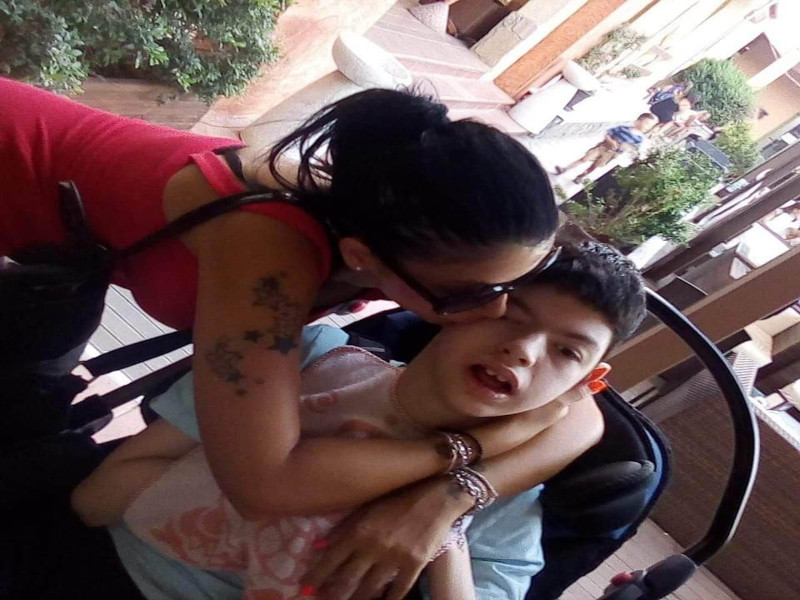 Muore a 16 anni al Brotzu, la promessa di mamma Silvia: “Continuerò a fare l’Oss in memoria di Francesco”