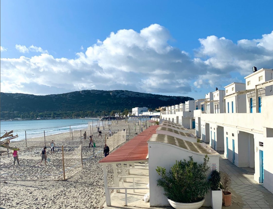 Cagliari, la stangata dei rincari negli stabilimenti balneari del Poetto: aumenti tra 50 e trecento euro