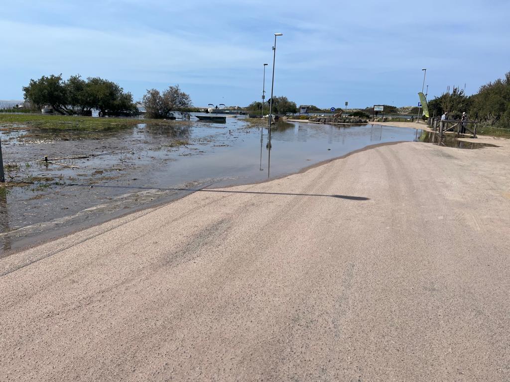 Valledoria, esonda la foce del Coghinas
