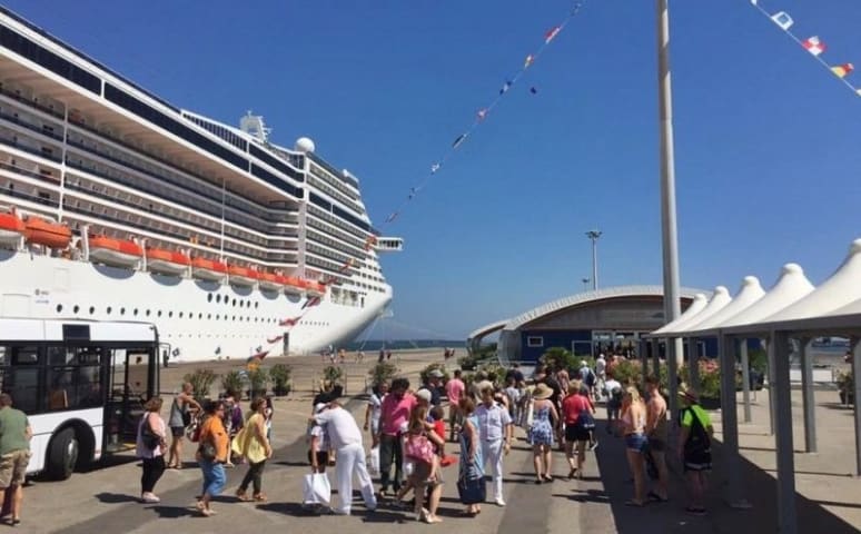 Vola il turismo dopo il Covid: boom di passeggeri nei porti della Sardegna