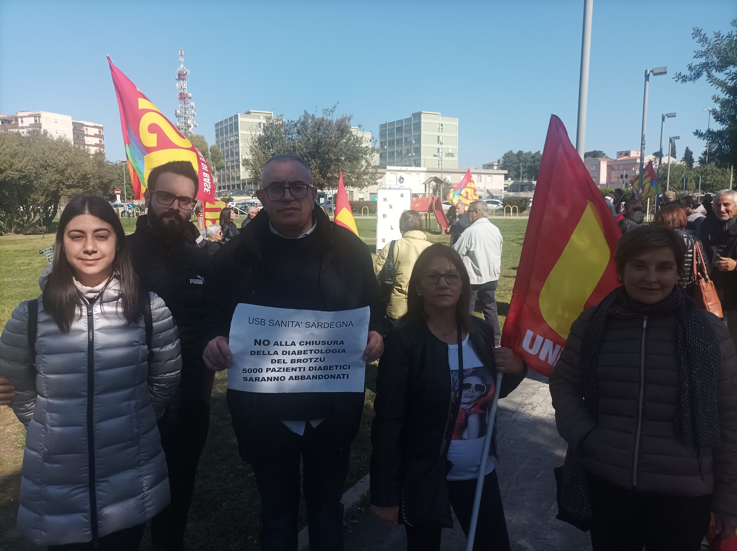 Cagliari, la battaglia di 5000 diabetici: “No al trasferimento di Diabetologia a Quartu, vogliamo cure sicure”