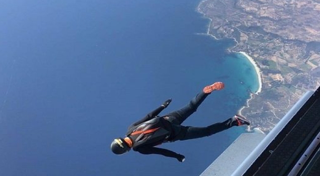 Tragedia sfiorata a Serdiana: si lancia con il paracadute ma qualcosa va storto