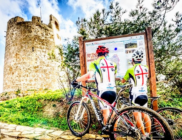 In bici da Nora a Chia: la pista col panorama mozzafiato è quasi realtà