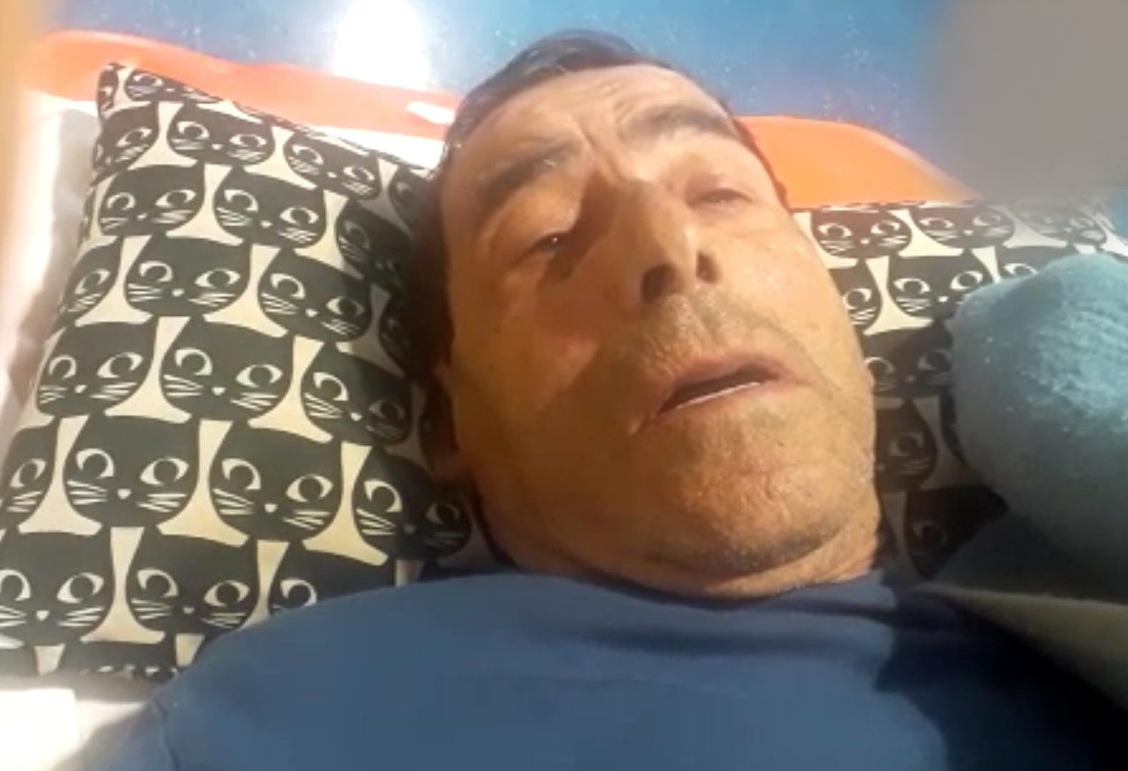 Le lacrime di Pierpaolo: “Aggredito e rapinato sotto casa mia a Cagliari, ho dolori ovunque”