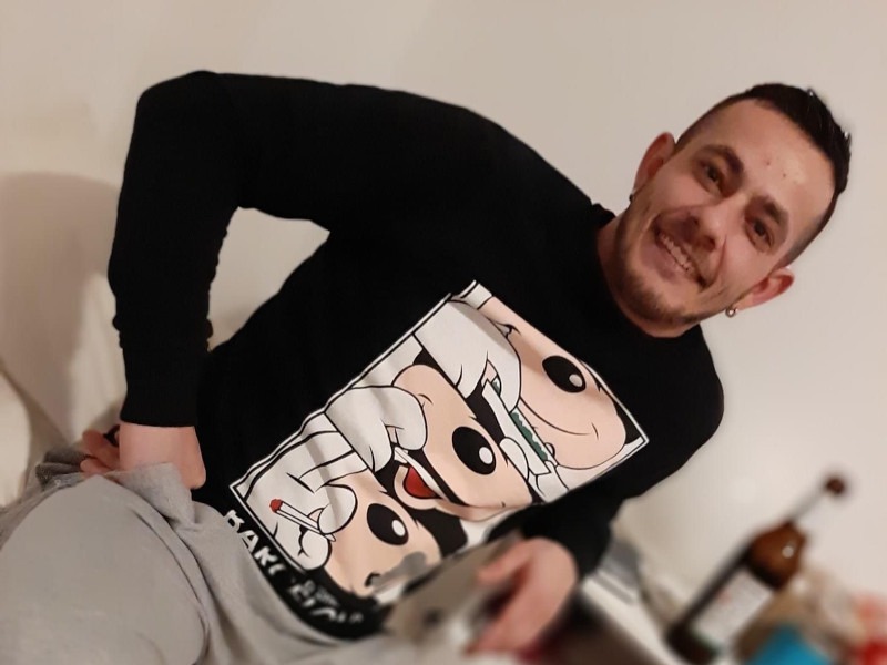 Cuoco sardo trovato morto in un b&b della Campania: “Aiutateci a riportare Cristian a casa”