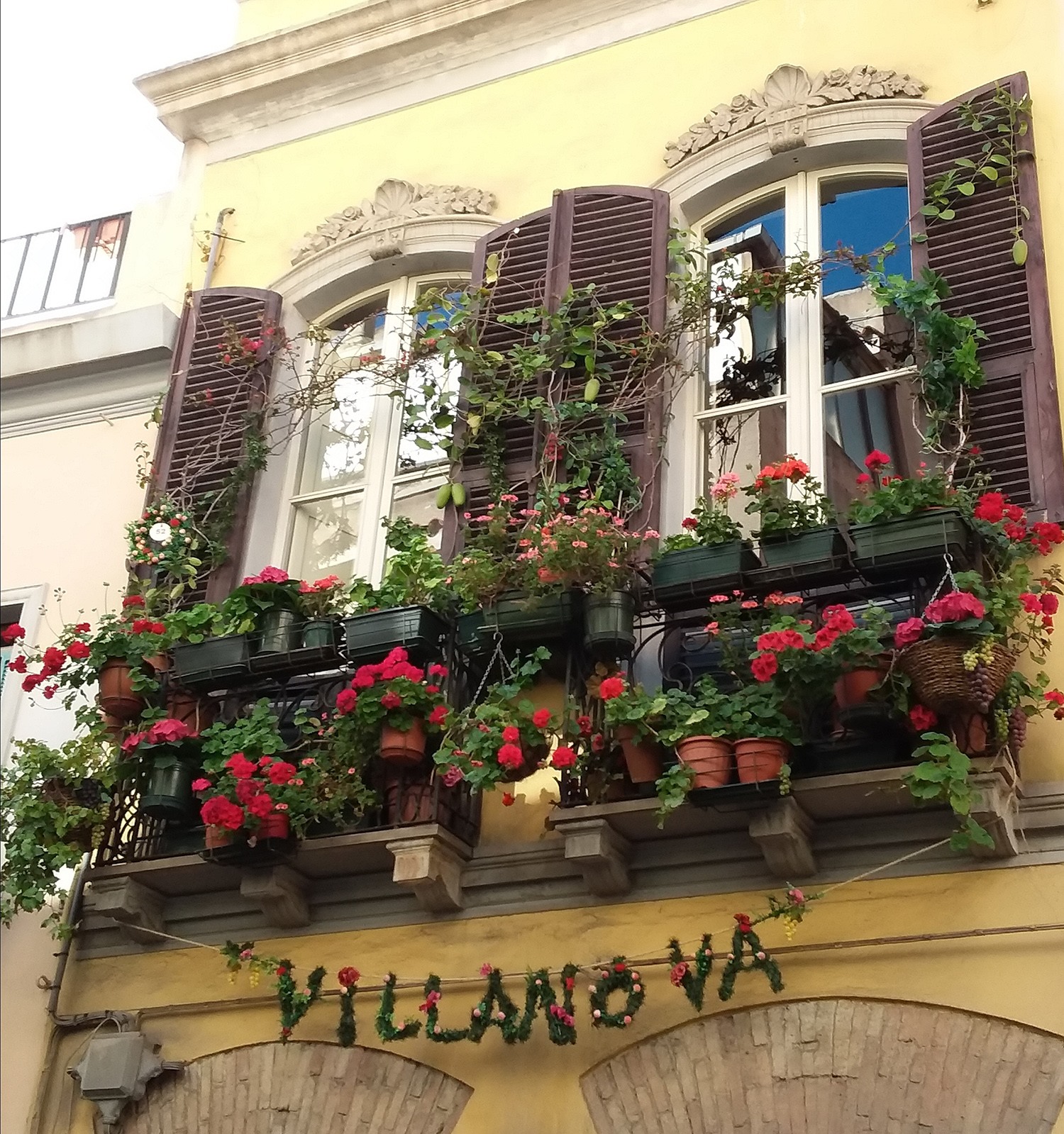 Balconi fioriti a Villanova, torna a Cagliari il concorso più fiorito e profumato dell’anno