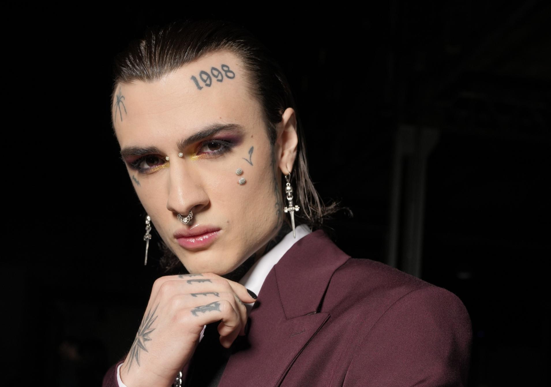 Rosa Chemical a Cagliari, concerto sotto le stelle al Poetto