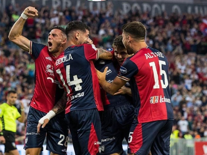 Immenso Lapadula, il Cagliari batte 2-1 il Venezia e vola in semifinale