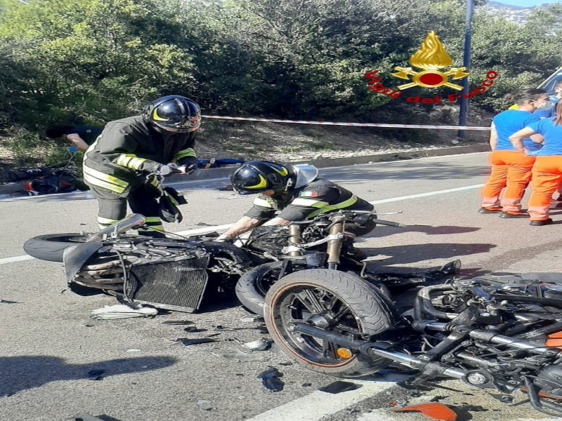 Sangue sulle strade sarde, scontro tra due moto: muore un centauro di Dorgali 