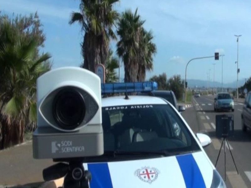 Quartu, raffica di controlli con gli autovelox mobili anche in via Leonardo da Vinci