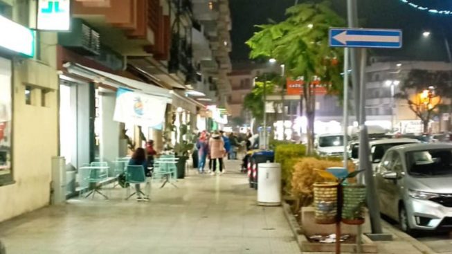 Quartu, camion bar e bancarelle anche nei parchi: nel nuovo mercato pranzi e aperitivi