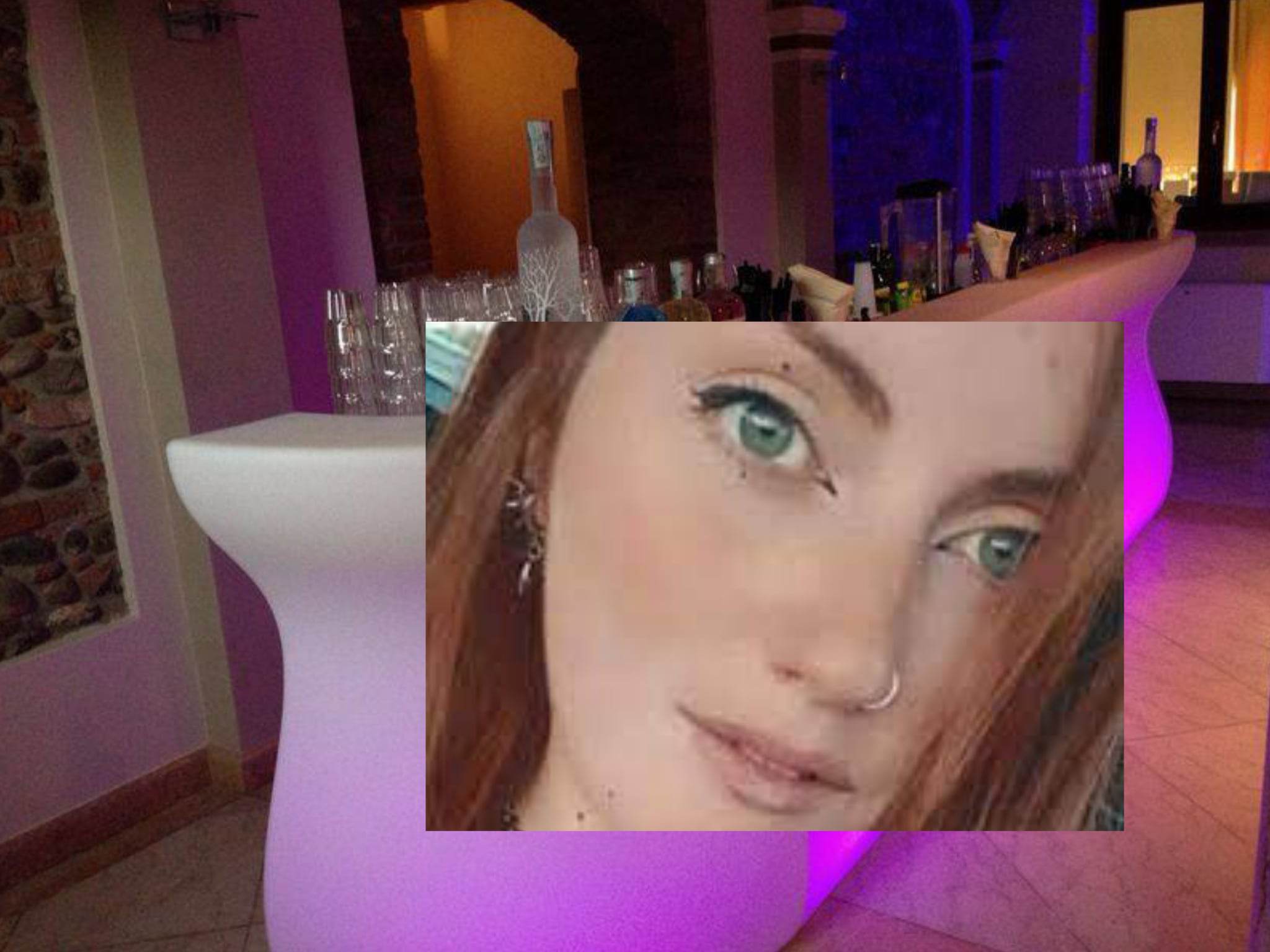 La denuncia di Sara: “Lavoro al bar full time per mille euro al mese? No, a 30 anni sono stufa di fare la serva”