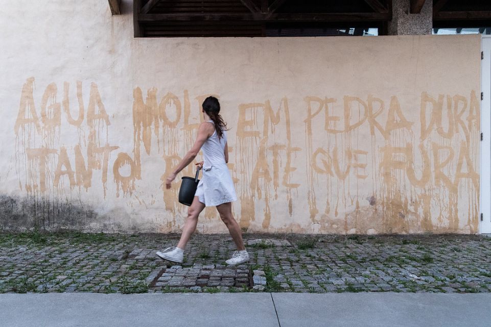 Cagliari, The Wall Dialogue Resistance apre il cartellone del Festival Respiro a Sa Manifattura