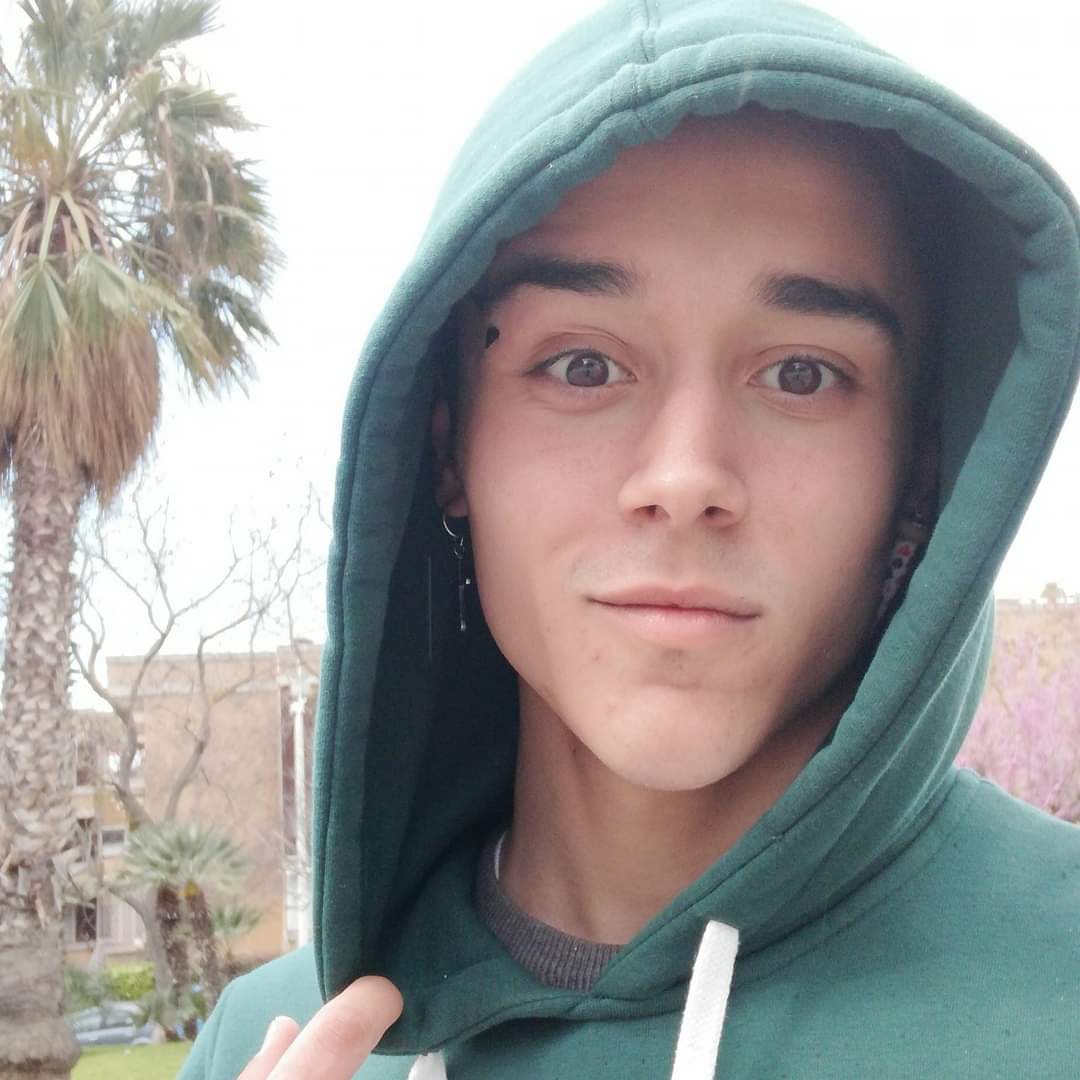 Andrea, giovane cameriere eroe di Cagliari: “Con poche mosse la cliente è tornata a respirare”