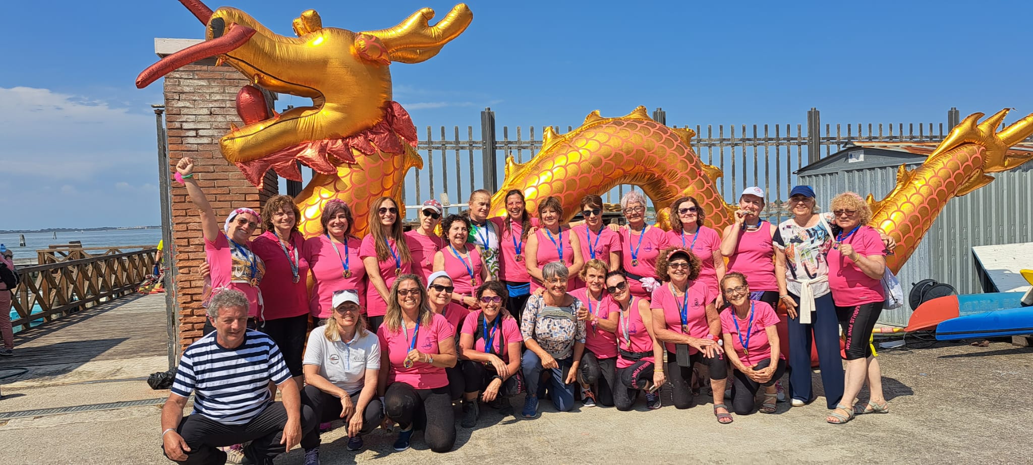 Dragon boat, le Karalis Pink da Venezia verso Falconara