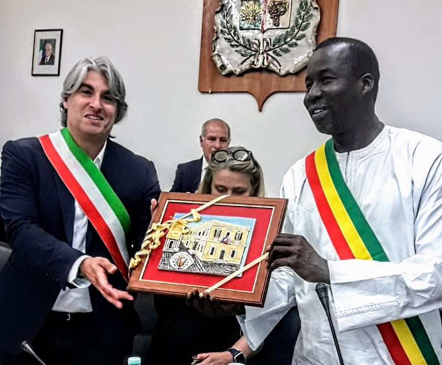 Solidarietà e fratellanza a Monserrato: rinnovato il gemellaggio con la città di Saint Louis in Senegal