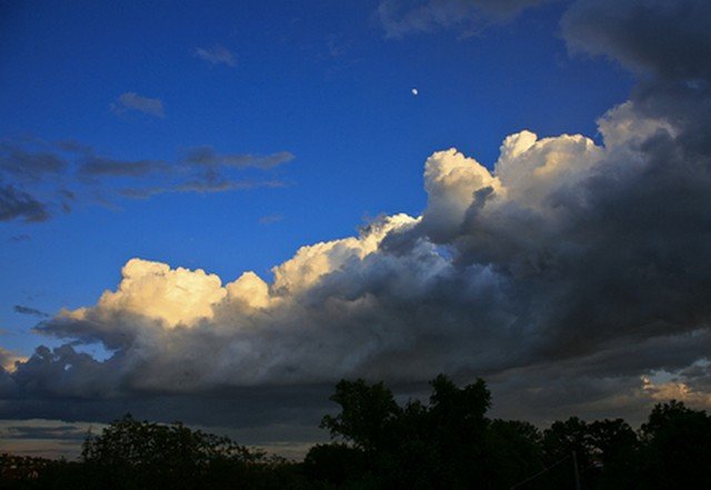 Meteo Casteddu, arrivano le nuvole ma l’aria secca tiene lontane le piogge