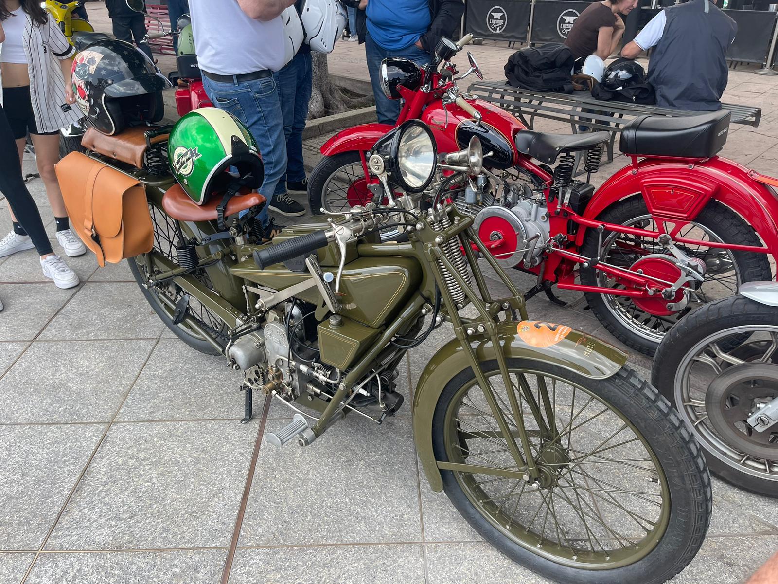 Moto storiche in pista 2023, 200 km di panorami e percorsi mozzafiato in Sardegna