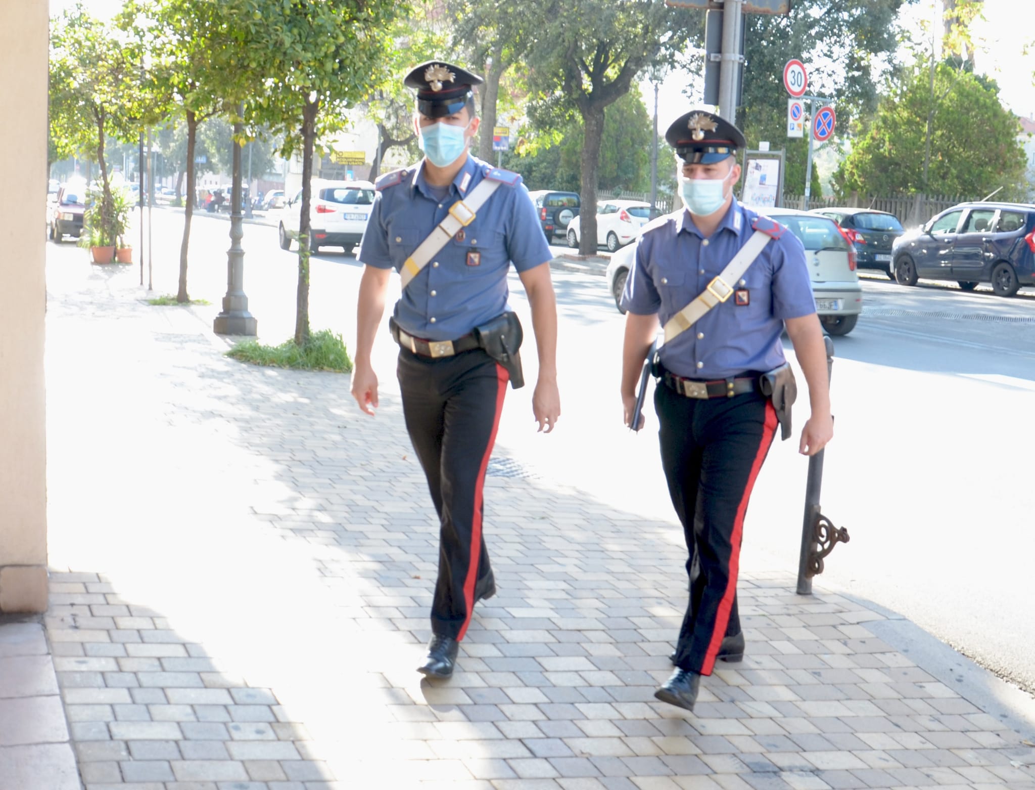 Finta polizza da 13 mila euro, infermiera truffata: nei guai un noto broker di Cagliari