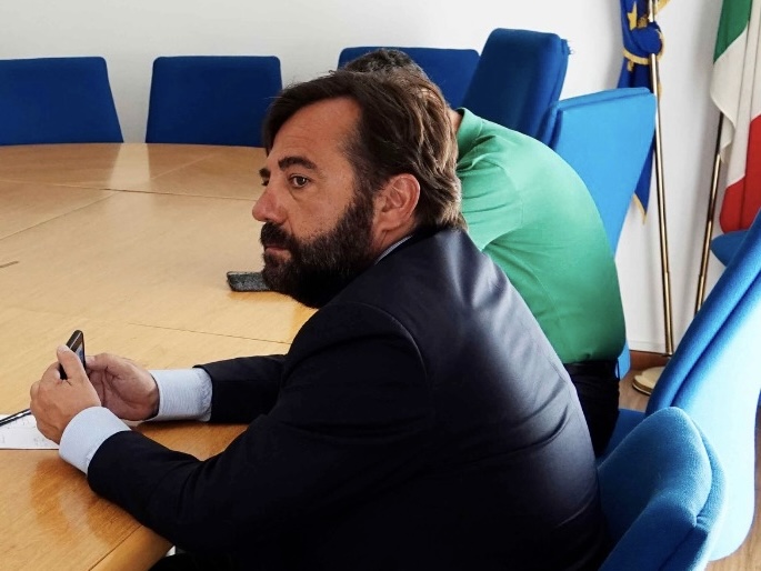 Un poker di nuove offerte per i voli da Alghero verso Roma e Milano: ecco la possibile svolta