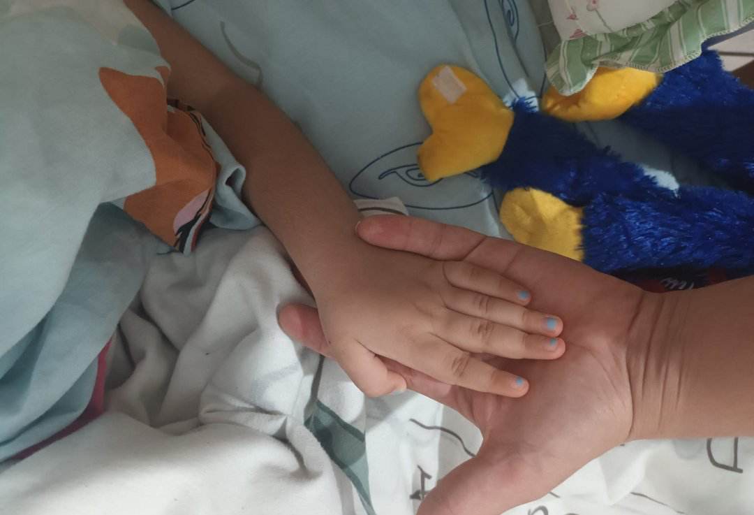 “Niente bagno per mia figlia disabile in un bar del Poetto di Quartu, assurdo e vergognoso”