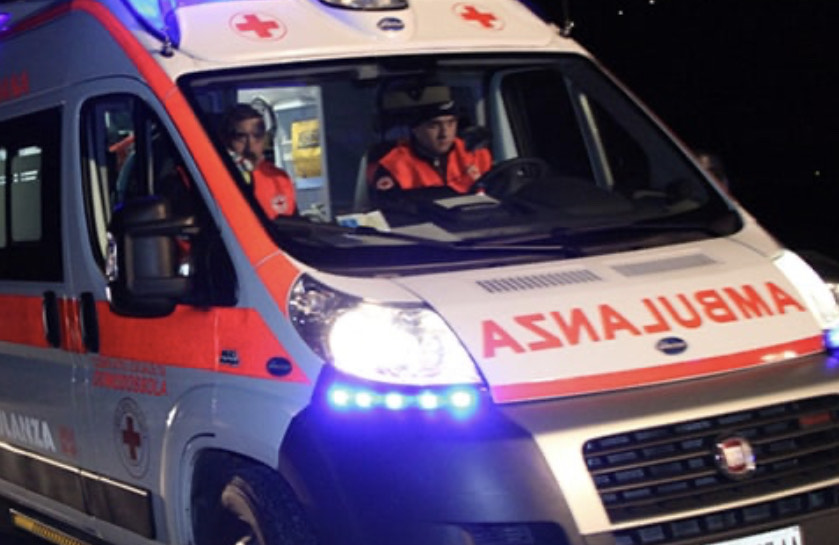 Quindicenne ucciso mentre era in bici, in gravi condizioni l’amica