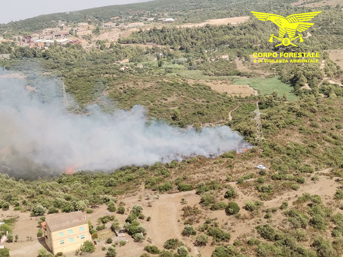 Sardegna, oggi 14 incendi: i più estesi a Siamanna e Iglesias