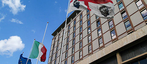 Caldo a Cagliari, sindacati in allerta: “Sospendete il concorso per dirigenti in Regione”