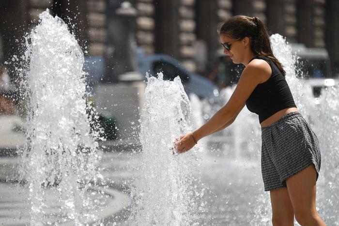 Sulla Sardegna 4 giorni di caldo infernale: picchi di 44 gradi nel weekend e sino a martedì