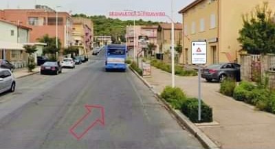 Guerra ai trasgressori del rosso a Carbonia: ecco il semaforo coi sensori, multe salate in arrivo