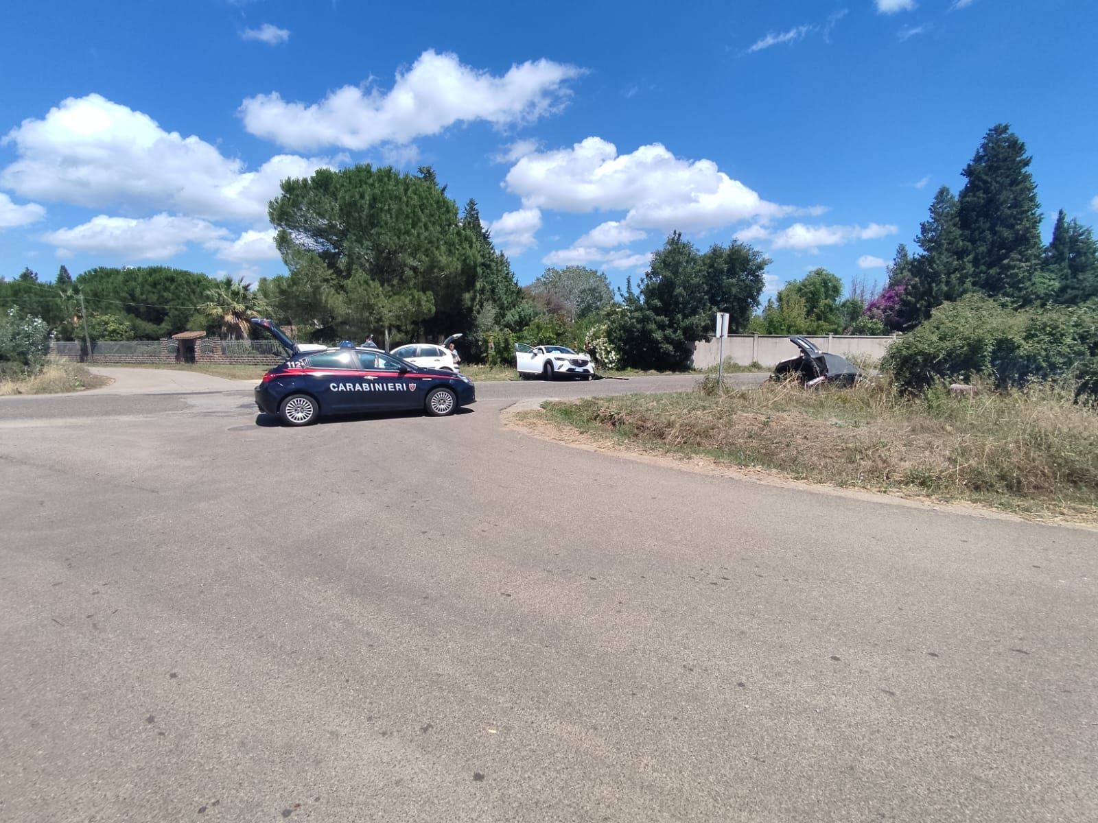 Ubriaco alla guida centra un’auto, mamma e due bimbi piccoli in ospedale a Cagliari