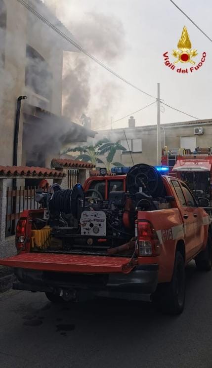 Fiamme in un’abitazione a Nuraminis, fortunatamente nessun ferito